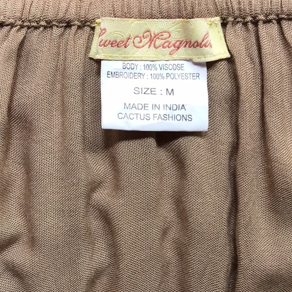 SALE! Flowing Boho Embroidered Tunic - Picture 10 of 13